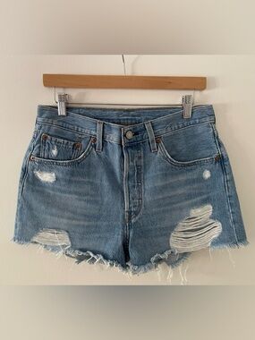 501 Levi’s Original Denim Shorts Sz 28